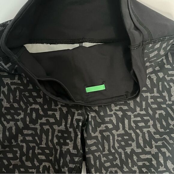 Lululemon Running In The City 7/8 Tight Full-On Luxtreme - Picture 15 of 16